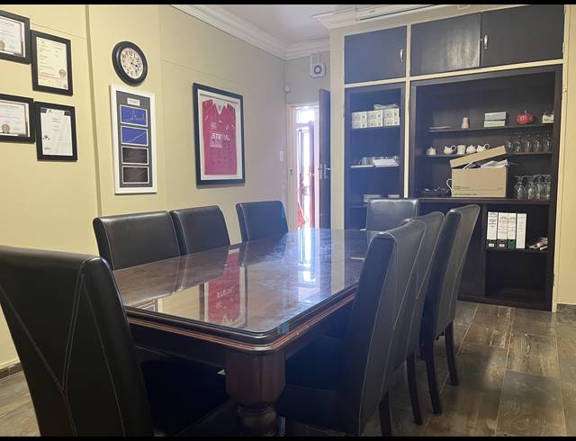 69M² OFFICE FOR SALE IN NELSPRUIT EXT 2